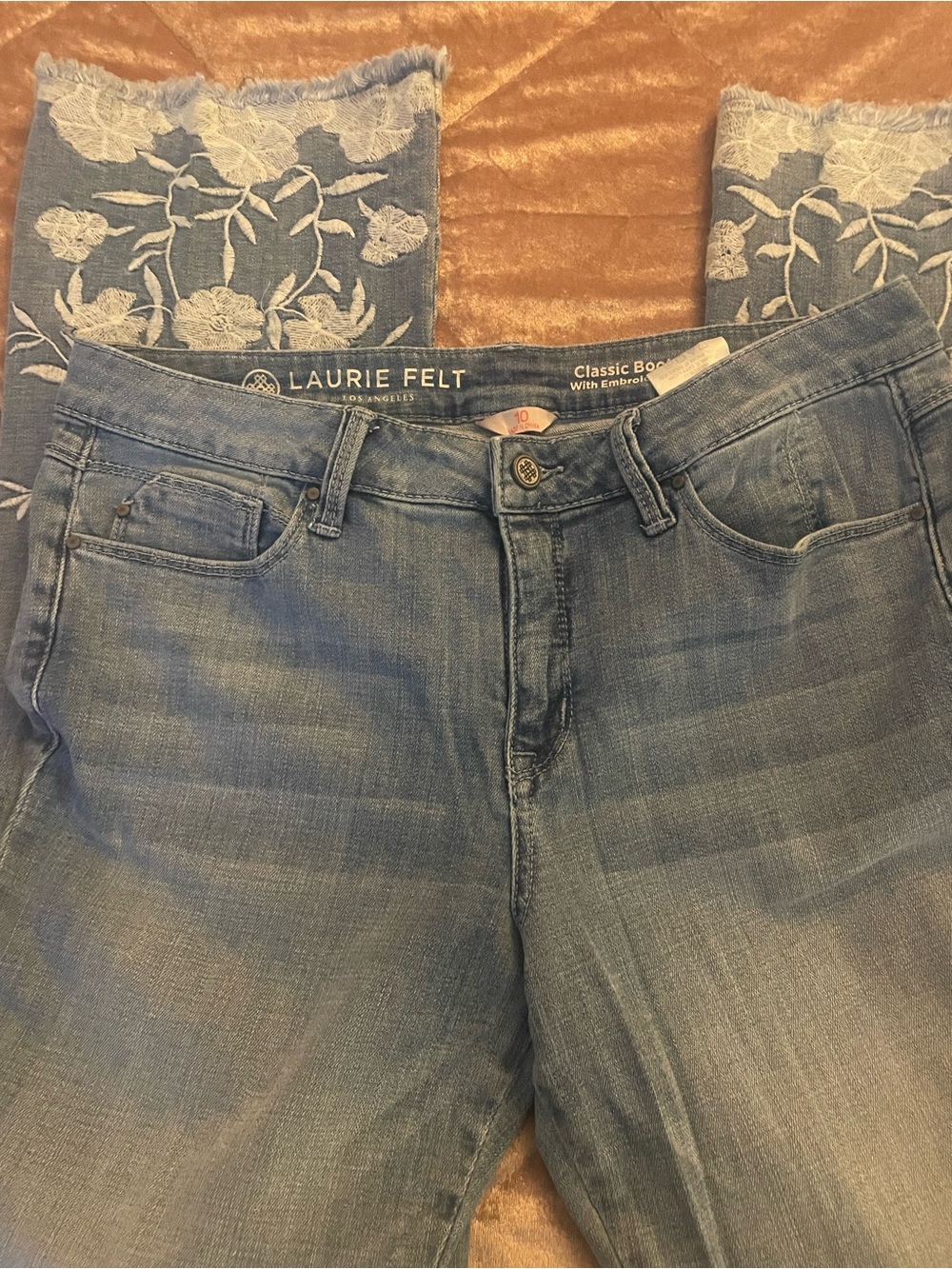 Laurie Felt Women's Bootcut Jeans in Light Blue Wash with Embroidered Hem